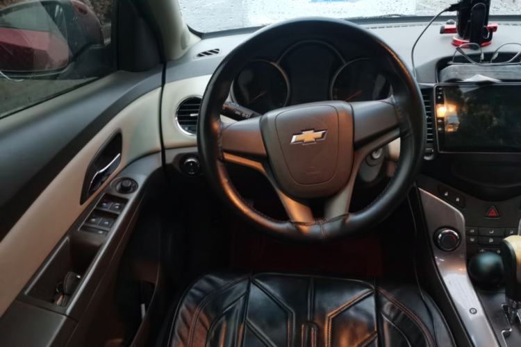 Used Chevrolet Cruze 2015 1.5L Classic SE AT Steering Wheel