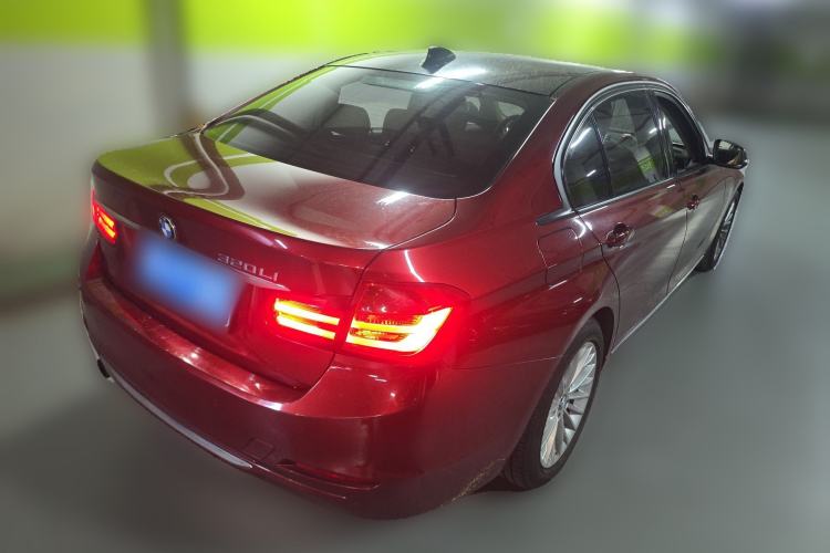 Used BMW 3 Series 2015 320Li Luxury Design Package Premium Edition Rear Right 45 Deg