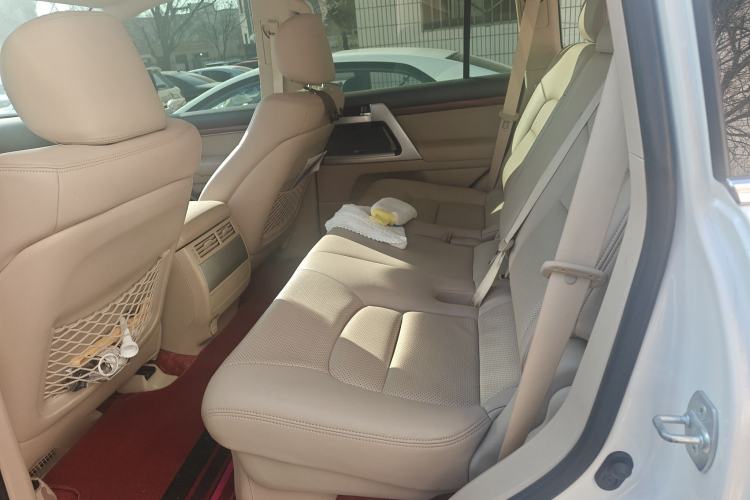 Used Toyota Highlander 