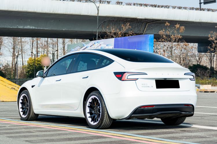 Used Tesla Model 3 2025 Rear-Wheel-Drive Version