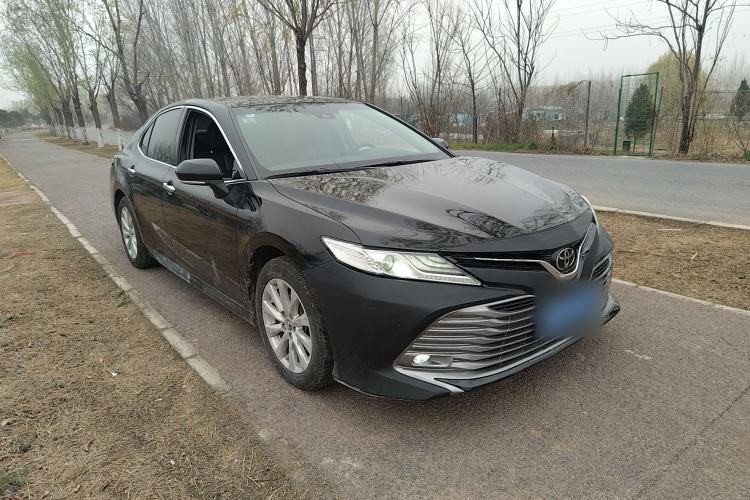 Used Toyota Camry 2019 Revised Version 2.0G Luxury Edition Exterior 2