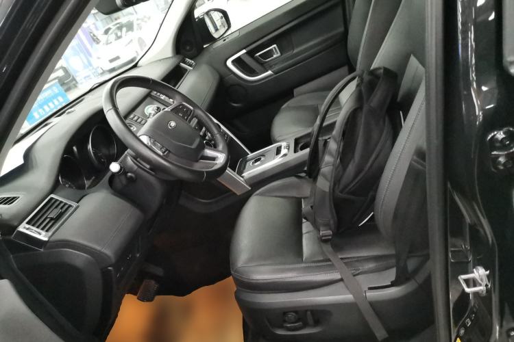 Used Land Rover Discovery Sport 2018 240 PS SE Version