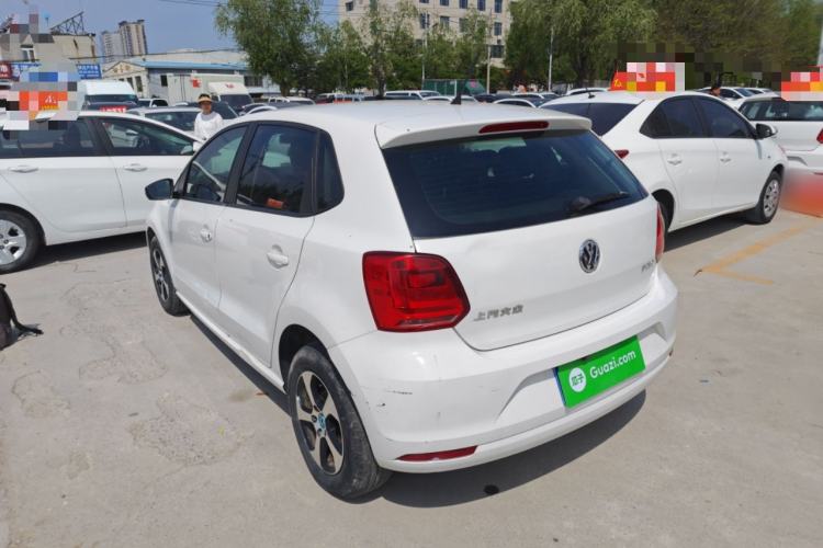Used Volkswagen Polo 2016 1.4L Manual Fashion Model Exterior 2