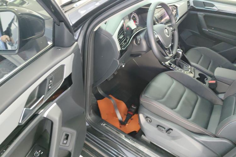 Used Volkswagen Tayron 2021 330TSI Two-Wheel Drive Luxury Smart Connectivity Version