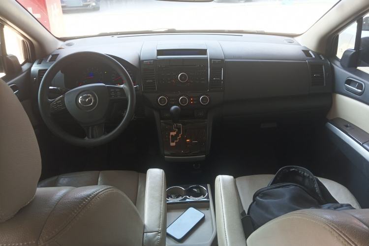 Used Mazda 8 2015 2.5L Elite Edition Center Console