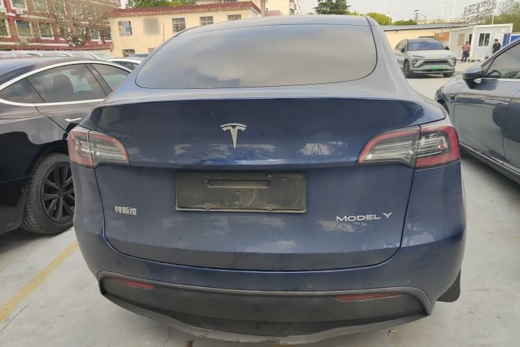 Used Tesla Model Y 2021 Long-Range All-Wheel-Drive Version