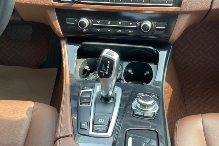 Used BMW 5 Series 2014 520Li Elegant Model