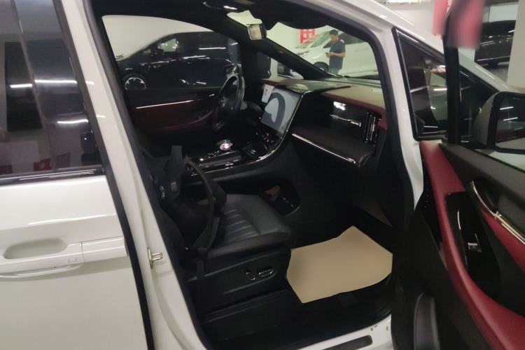 Used GAC Trumpchi M8 2023 Zongshi Series Dual-Motor YuZun Edition Right Front Seat