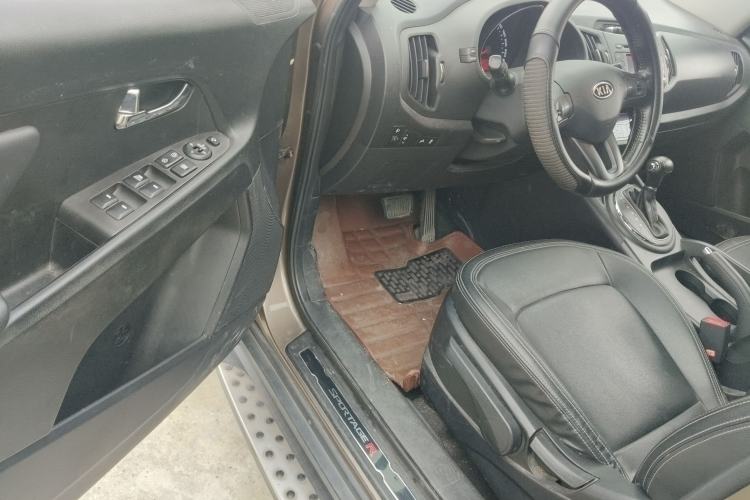 Used Kia Sportage R 2014 2.0L Automatic Two-Wheel Drive DLX Driver Seat