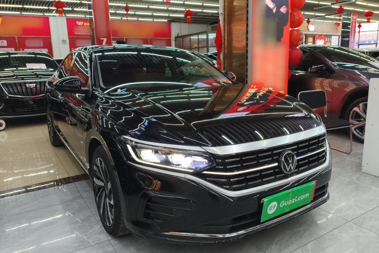 Used Volkswagen Passat 2023 Revised 380TSI Luxury Edition
