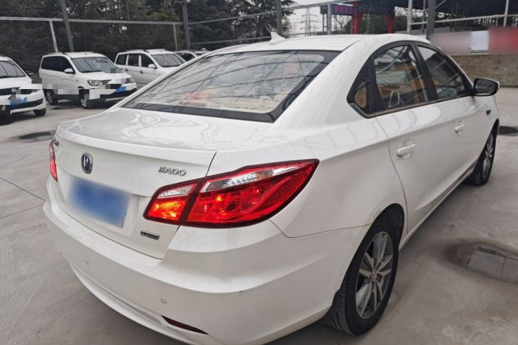Used Changan Eado 2015 1.6L Manual Luxury Model China V Standard

