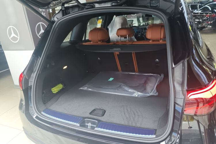 Used Mercedes-Benz GLC 2026 GLC 260 L 4MATIC Luxury Model
