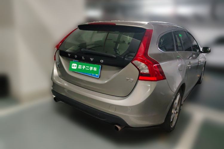Used Volvo V60 2013 T5 Zhiya Edition