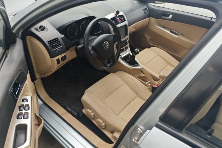 Used Brilliance H330 2013 1.5L Manual Luxury Model