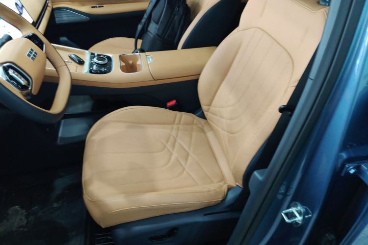 Used Geely Galaxy Galaxy Xingjian 7 EM-i 2025 120km Flagship Edition
