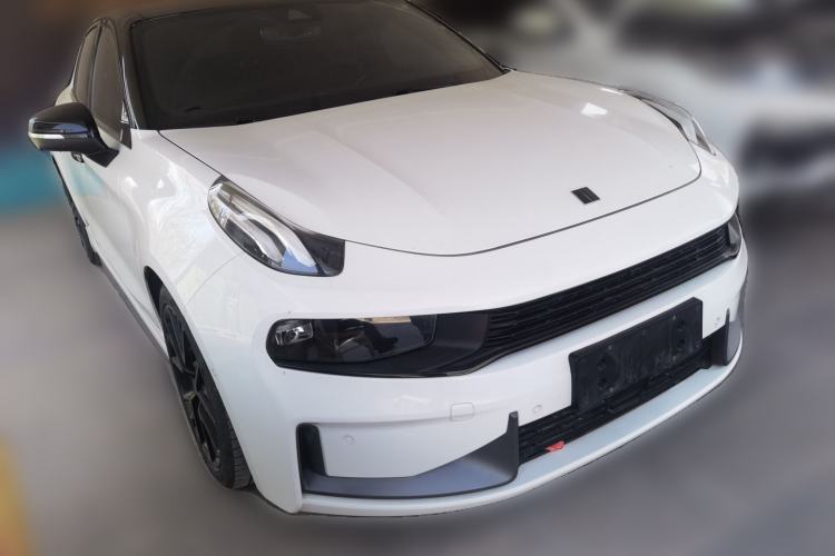 Used Lynk & Co 03 2022 1.5TD DCT JingPro Front Right 45 Deg