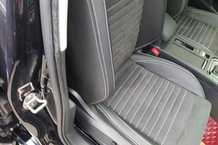 Used Volkswagen Magotan 2020 330TSI DSG Luxury Edition Right Front Seat