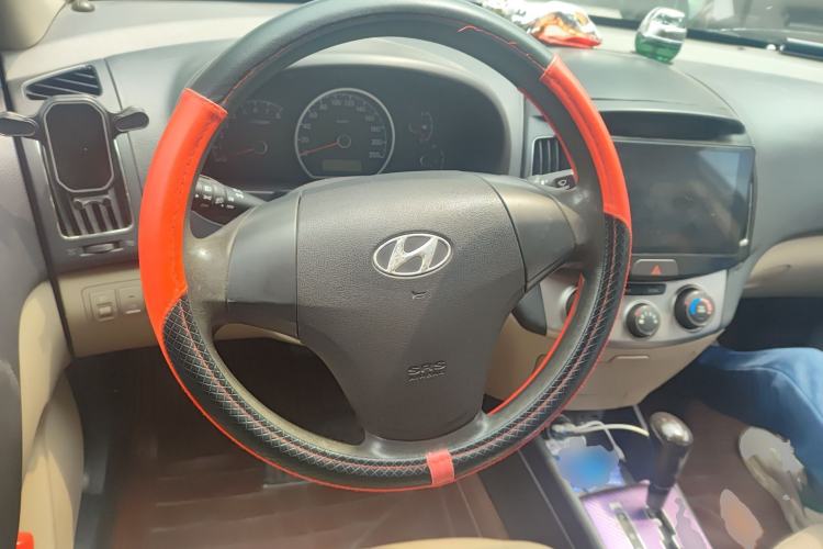 Used Hyundai Celesta 2011 1.6L Automatic Comfort Edition Steering Wheel