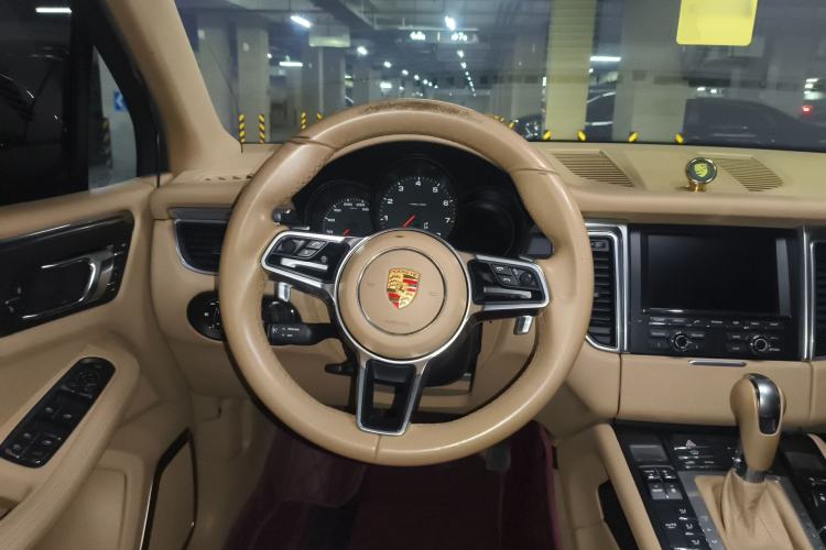 Used Porsche Macan 2014 Macan 2.0T
