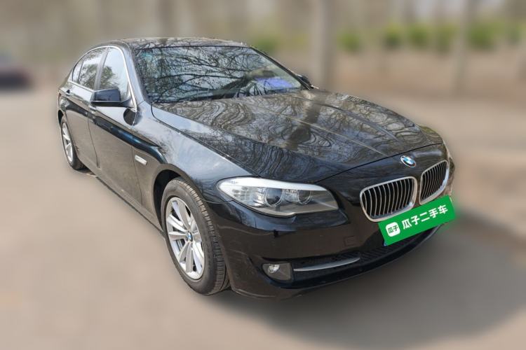 Used BMW 5 Series 2012 520Li Elegant Edition Front Right 45 Deg