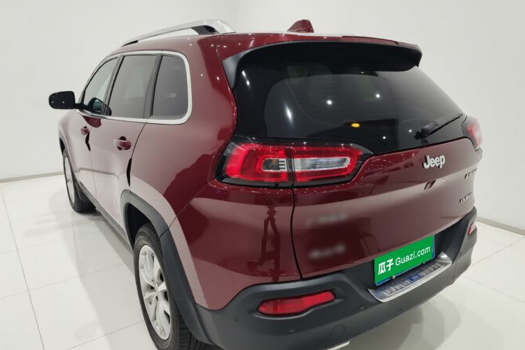 Used Jeep Cherokee 2016 2.4L Superior Edition