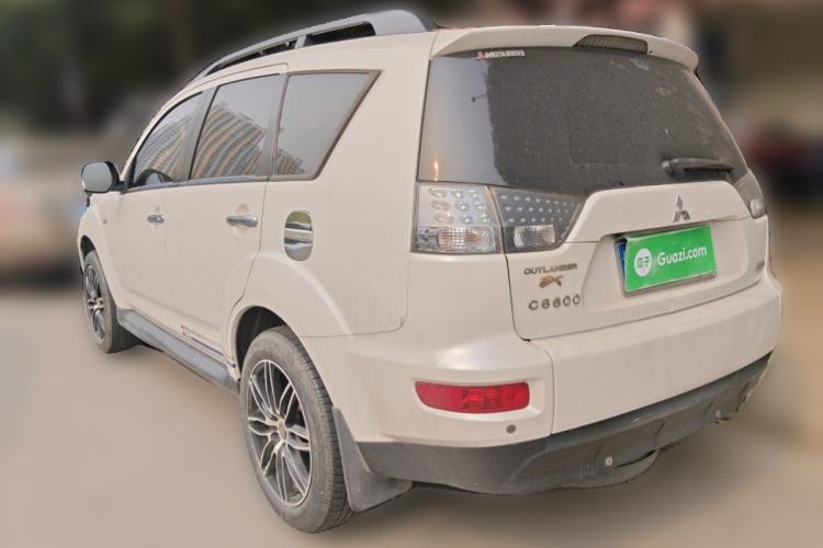 Used Mitsubishi Outlander 2010 Kijang 2.0 Sport Edition Rear Left 45 Deg