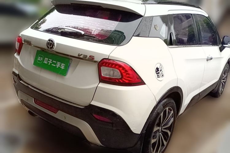Used Brilliance V3 2015 1.5T Automatic Flagship Model
