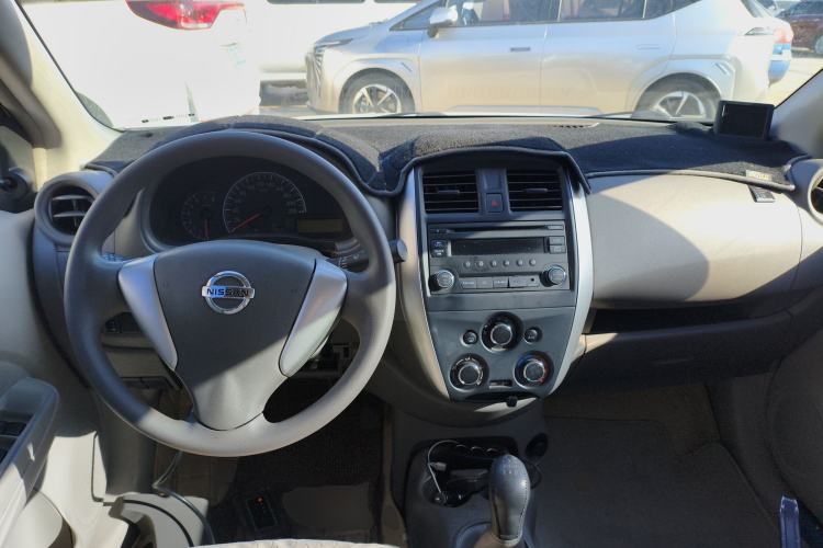 Used Nissan Sunny 2014 1.5XE Manual Comfort Edition