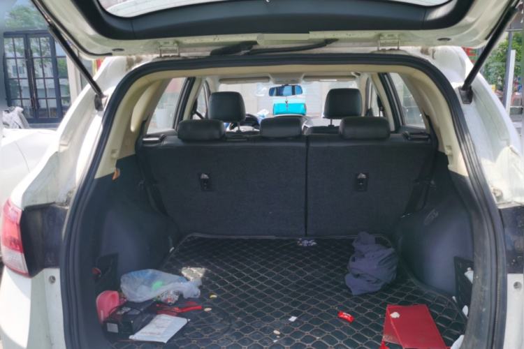 Used Dongfeng Aeolus AX7 2015 2.0L Manual Zhiyi Trim
