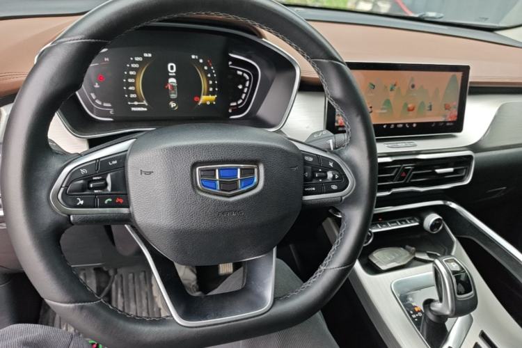 Used Geely Auto Coolray 2019 260T DCT Explorer China V Standard
