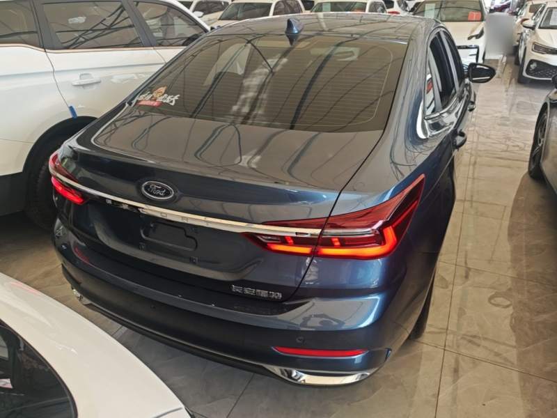 Used Ford Escort 2021 1.5L Automatic Diamond Edition — 5