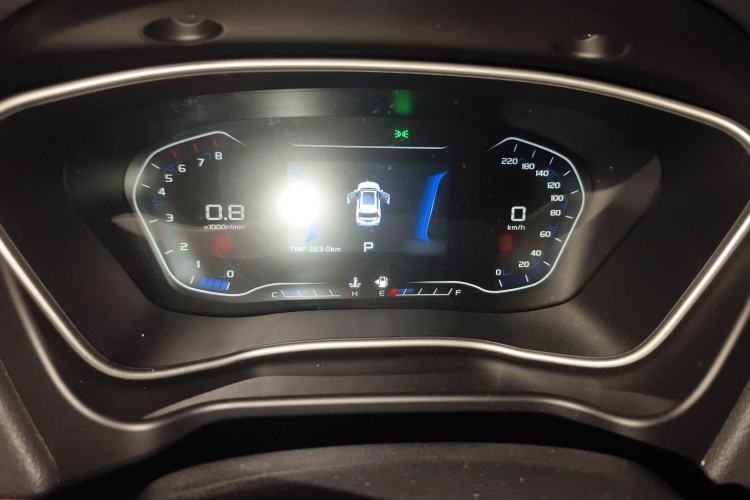 Used Geely Auto Vision X6 2018 1.4T CVT 4G Connected Flagship Edition
