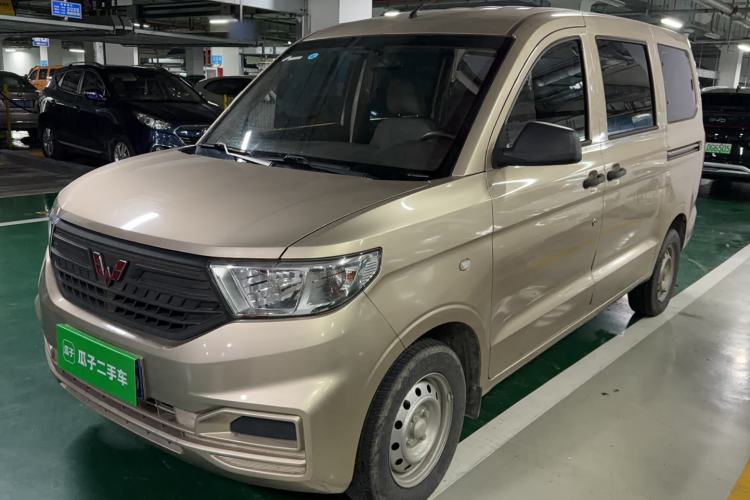 Used Wuling Hongguang V 2022 1.5L Jingqu Version Hydraulic Power Steering LAR