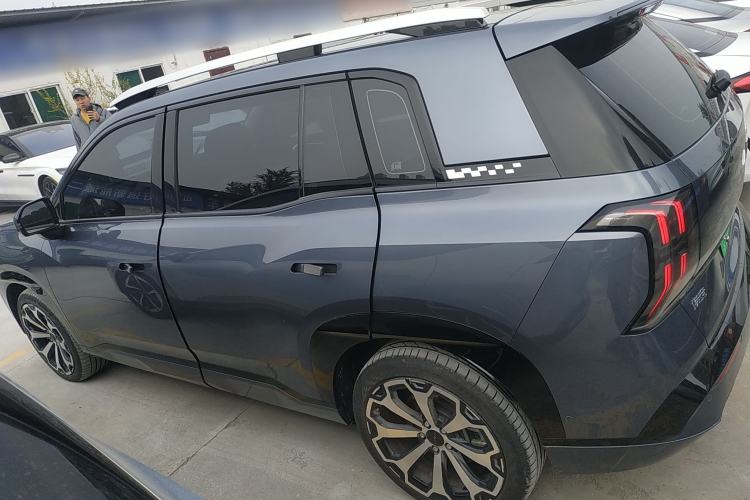 Used AION V 2024 Aion Tyrannosaurus 650 LiDAR Edition

