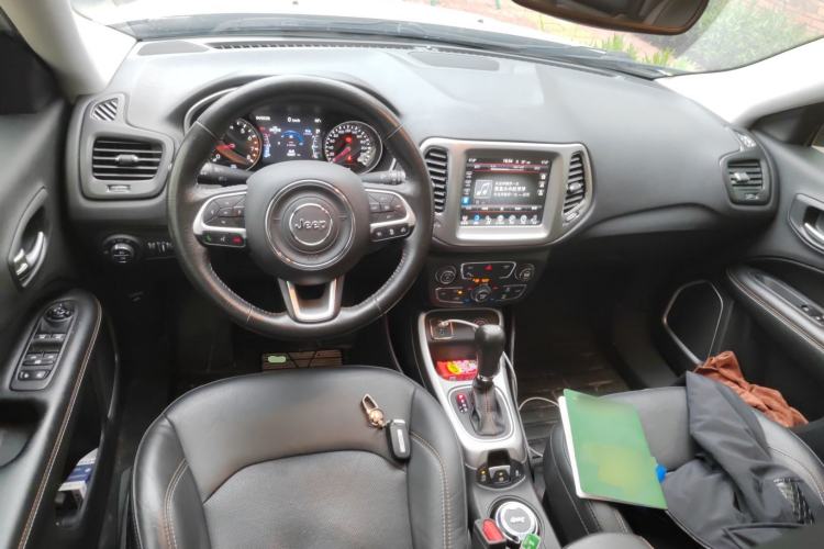 Used Jeep Compass 2017 200T Automatic Family Edition
