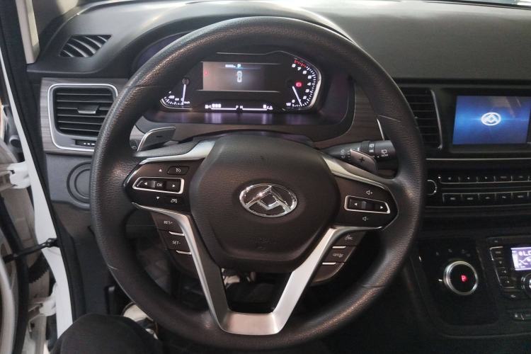 Used SAIC MAXUS G10 2022 2.0T Automatic Elite Edition Gasoline 7-Seater