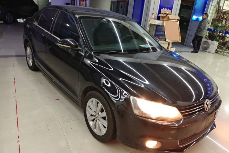 Used Volkswagen Sagitar 2014 Revised Version 1.4TSI Automatic Luxury Edition
