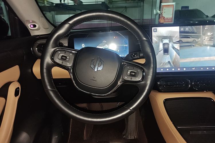 Used Leapmotor C11 2024 All-Electric 580 Luxury Edition
