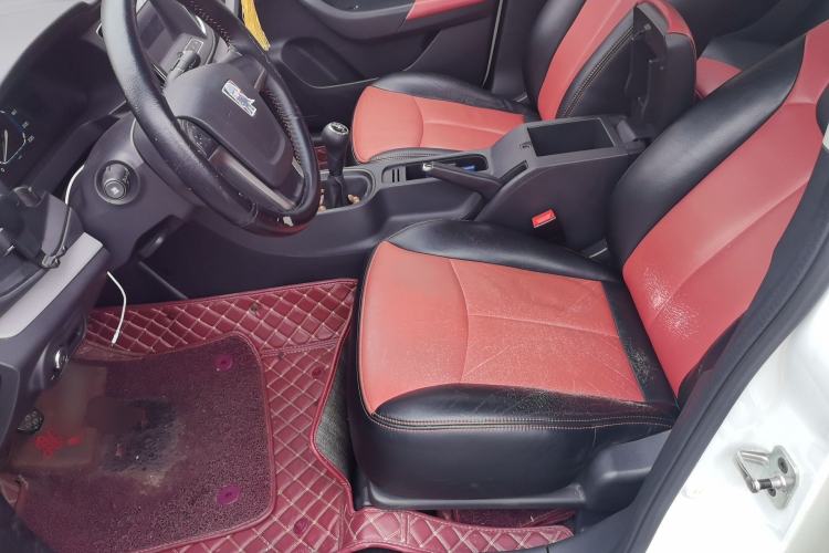 Used Roewe 360 2016 1.5L Manual Smart Screen Version
