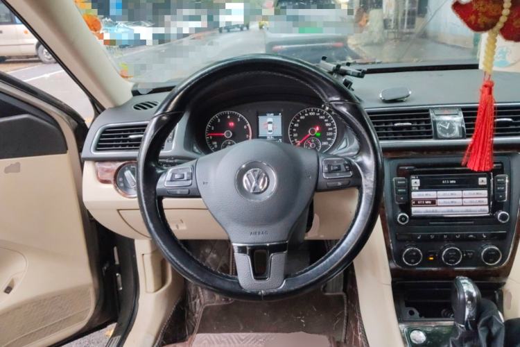 Used Volkswagen Passat 2013 1.8TSI DSG Prestige Edition Steering Wheel