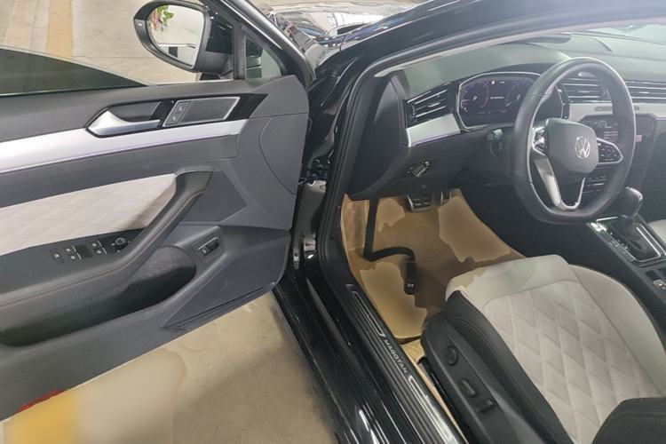 Used Volkswagen Magotan 2023 2 Million Units Commemorative Edition 330TSI DSG Luxury Version