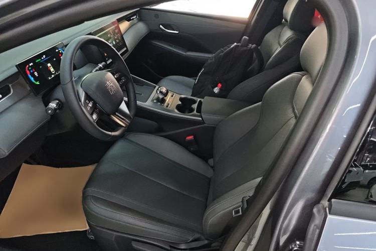 Used BYD Qin PLUS 2025 DM-i Smart Drive 55KM Leading Model
