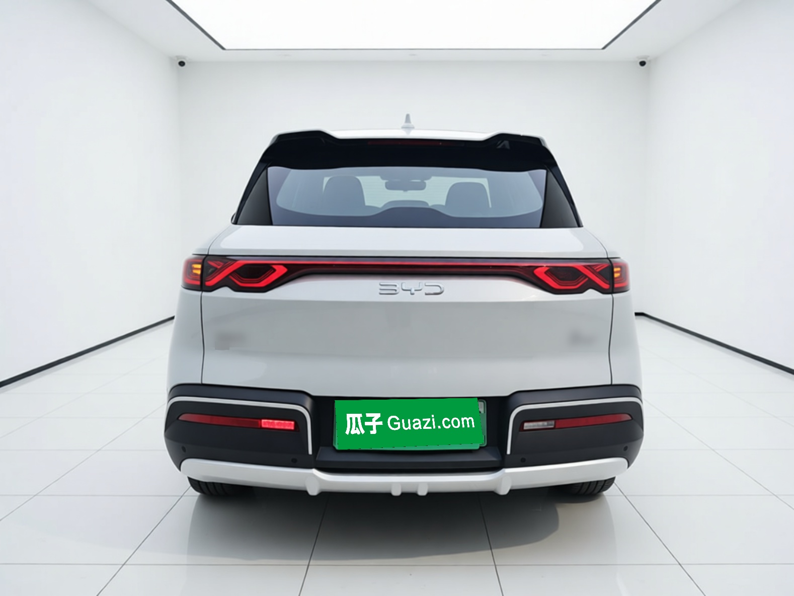 BYD Yuan UP 2025 Model 301KM Leading Version — снимка 5