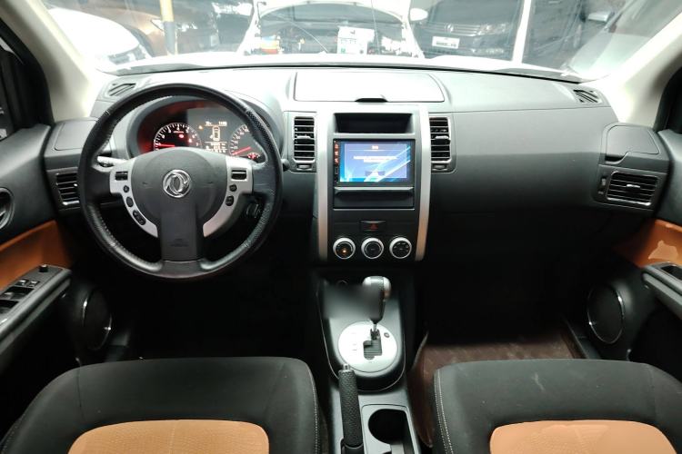 Used Dongfeng Fengdu MX6 2016 2.0L CVT Two-Wheel Drive All-Around Version
