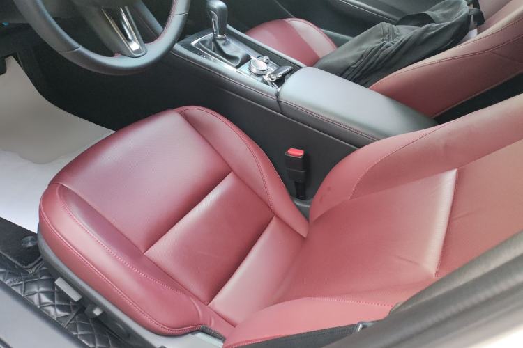 Used Mazda 3 Axela 2023 2.0L Automatic ZhiZhen Edition
