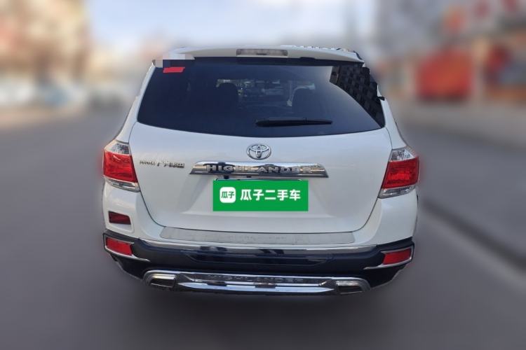 Used Toyota Highlander 2012 2.7L Two-Wheel Drive 7-Seater Luxury Edition Rear