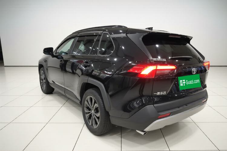 Used Toyota RAV4 2023 2.0L CVT Two-Wheel Drive Fashion Plus Edition