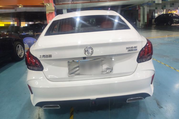 Used MG 5 2022 300TGI DCT Chao Yue Luxury Edition
