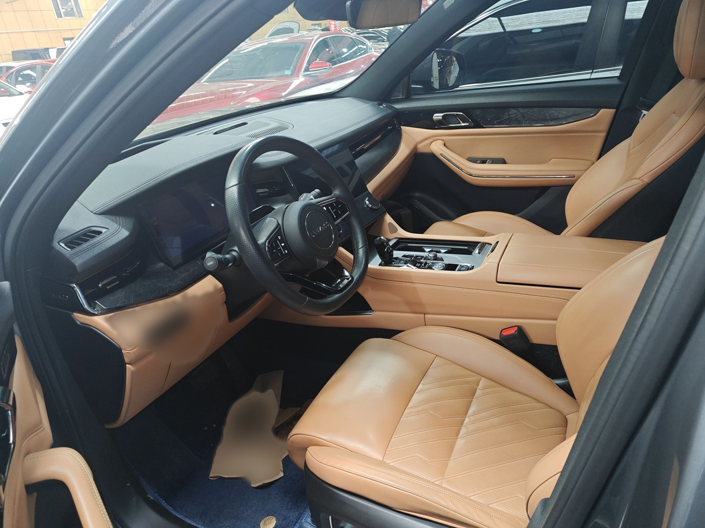 المقاعد الأمامية داخل السيارة