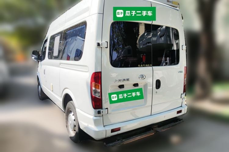 Used SAIC MAXUS Xintu V80 2021 2.0T Manual Classic Aoyuntong Short Wheelbase Mid-Roof 5/6-Seater